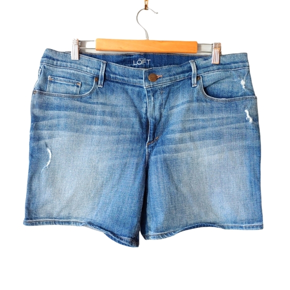 LOFT Pants - LOFT Jean Shorts with distressing Size 14